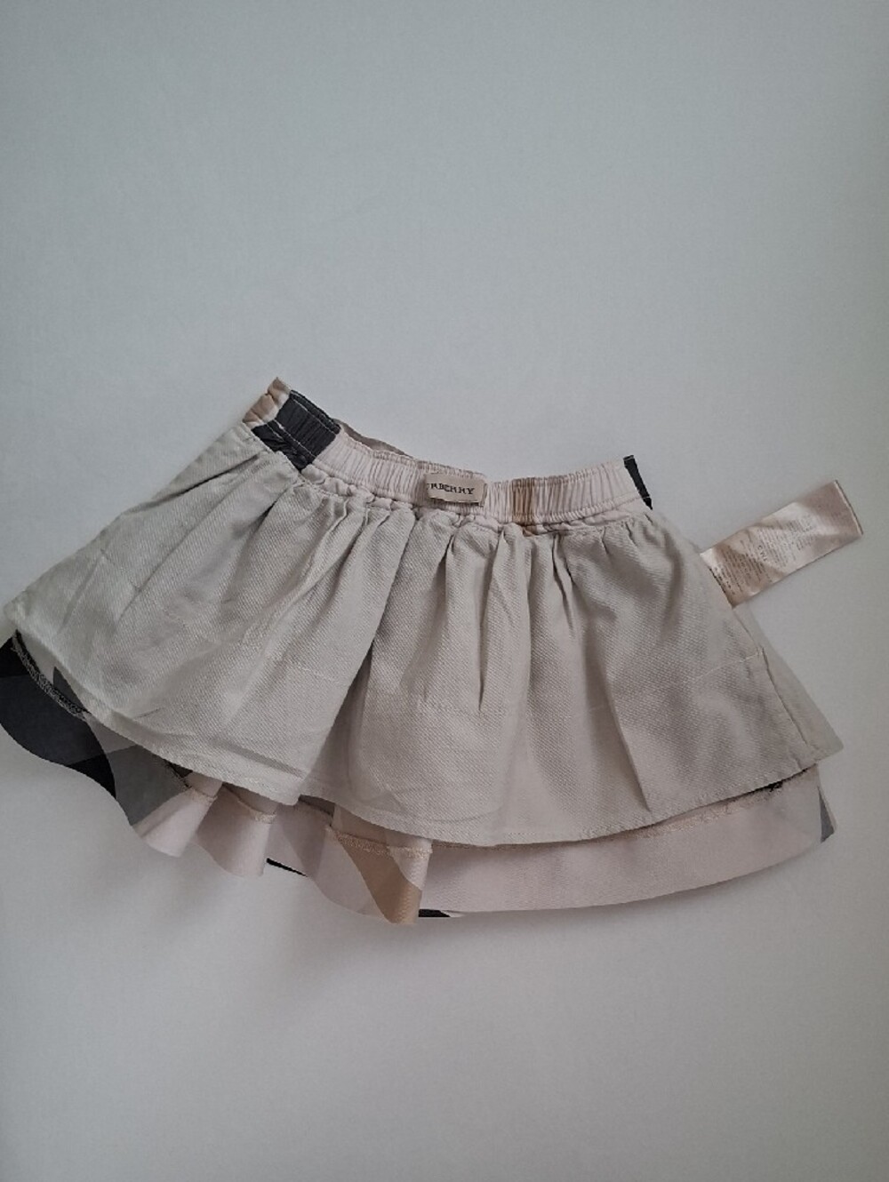 Burberry Beige, Black and White Checkered Cotton Full Circle Skirt Floral Design - Picture 9 of 16
